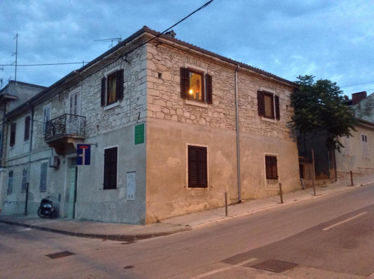 With Wifi - 13162 Apartment